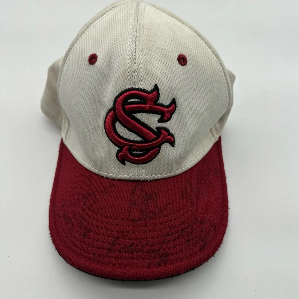 The Game Pro GP320 Gametek Size‎ 7 Hat Autographed South Carolina Gamecocks Cap